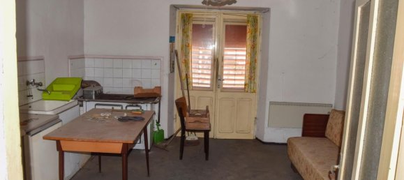 5 rooms House in Malé, Italy No. 89781 4