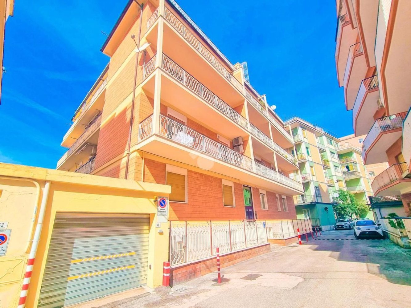 4-salle Appartement à Chieti, Italy No. 306454