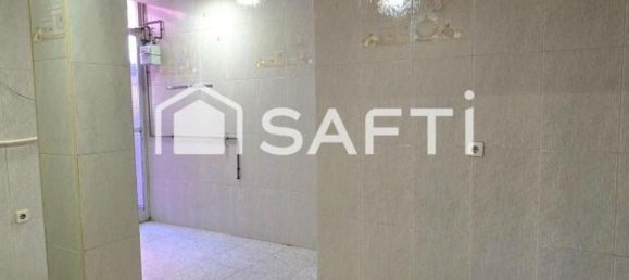 4 Schlafzimmer Wohnung in Parla, Spain, Nr. 179073 13