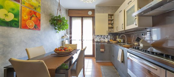 2 Schlafzimmer Wohnung in Verona, Italy, Nr. 312643 2