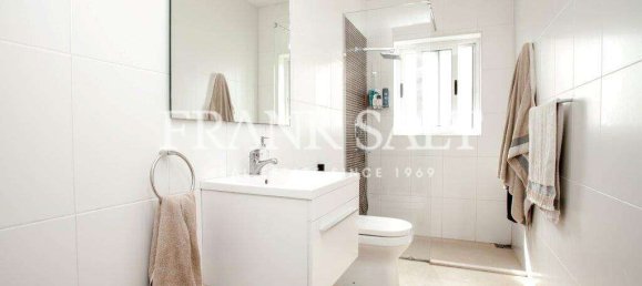 3 bedrooms Apartment in Swieqi, Malta No. 9054 32