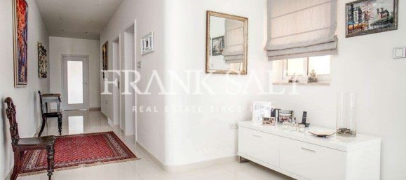 3 bedrooms Apartment in Swieqi, Malta No. 9054 11