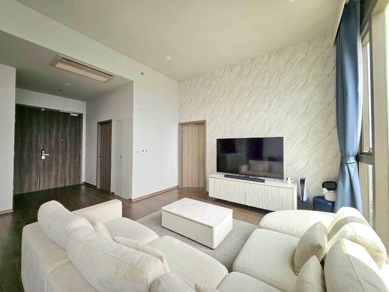 4 bedrooms Penthouse in Bang Kaeo, Thailand No. 64250