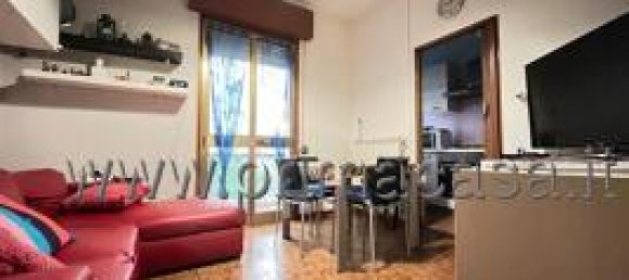 Квартира с 3 комнатами в Новеллара, Италия № 162726 2