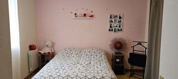 3 bedrooms House in Gracay, France No. 157126 5