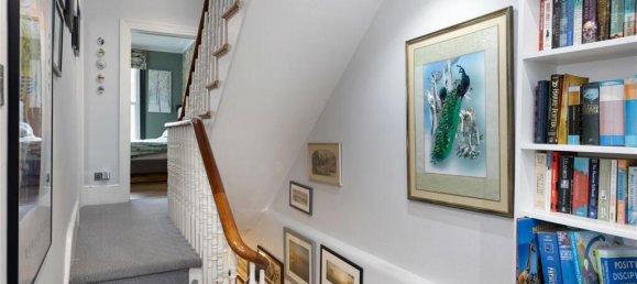 4 bedrooms House in London, United Kingdom No. 3740 8