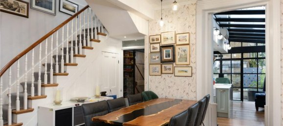 4 bedrooms House in London, United Kingdom No. 3740 4