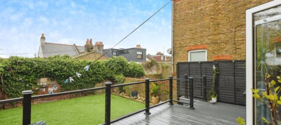 5 bedrooms House in Broadstairs, United Kingdom No. 10948 2