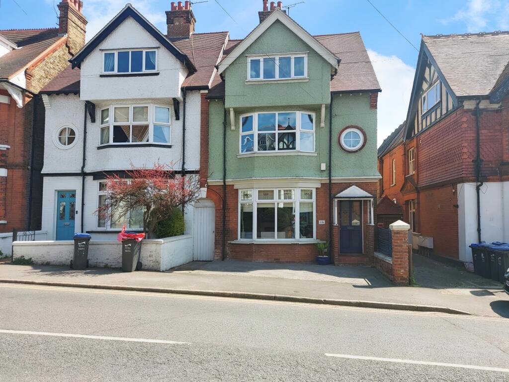 5 bedrooms House in Broadstairs, United Kingdom No. 10948