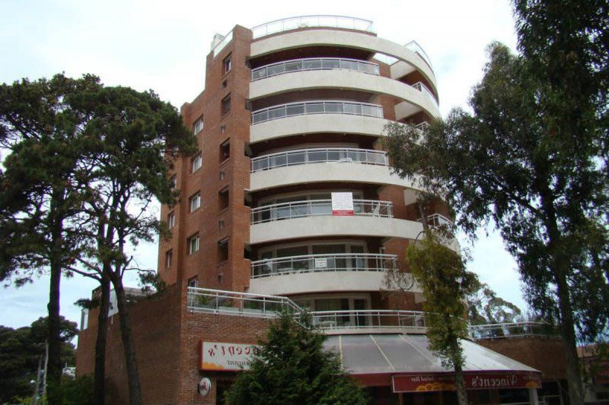 3 bedrooms Apartment in Mar del Plata, Argentina No. 67632