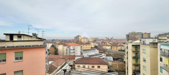 3 Schlafzimmer Wohnung in Novi Ligure, Italy, Nr. 15813 7