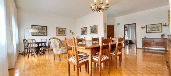 3 Schlafzimmer Wohnung in Novi Ligure, Italy, Nr. 15813 2