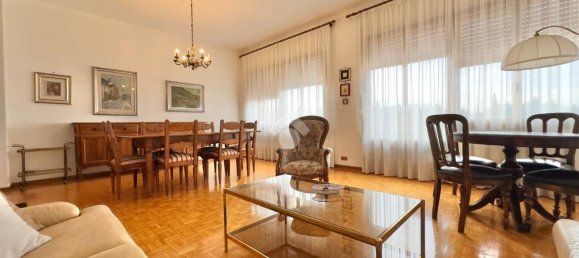 3 Schlafzimmer Wohnung in Novi Ligure, Italy, Nr. 15813 3