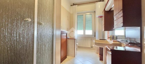 3 Schlafzimmer Wohnung in Novi Ligure, Italy, Nr. 15813 24