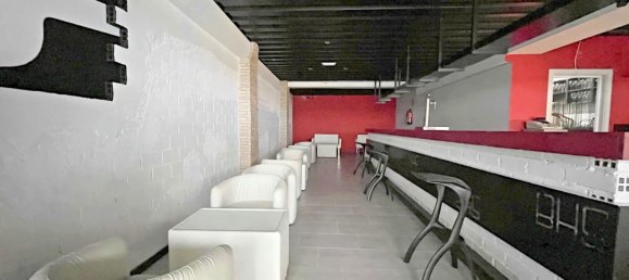 240m² Commercial property in Perillo, Spain No. 51189 3