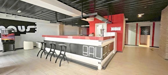 240m² Commercial property in Perillo, Spain No. 51189 2