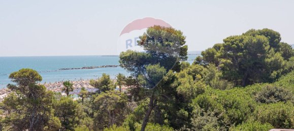 3 bedrooms Penthouse in Montesilvano, Italy No. 262163 24