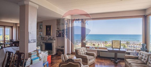 3 bedrooms Penthouse in Montesilvano, Italy No. 262163 3