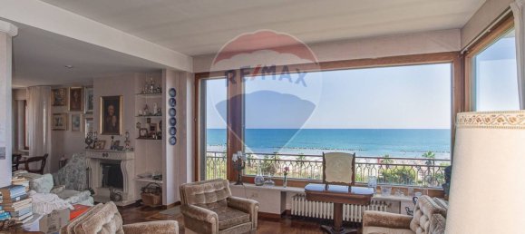 3 bedrooms Penthouse in Montesilvano, Italy No. 262163 10