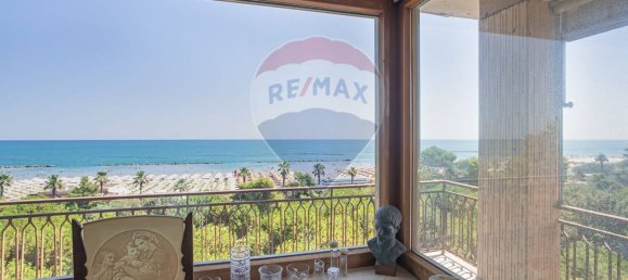 3 bedrooms Penthouse in Montesilvano, Italy No. 262163 13