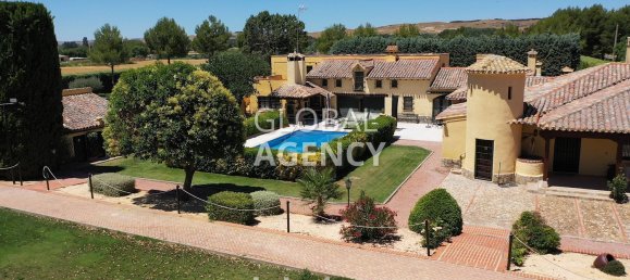 13 bedrooms House in Chinchon, Spain No. 190522 10