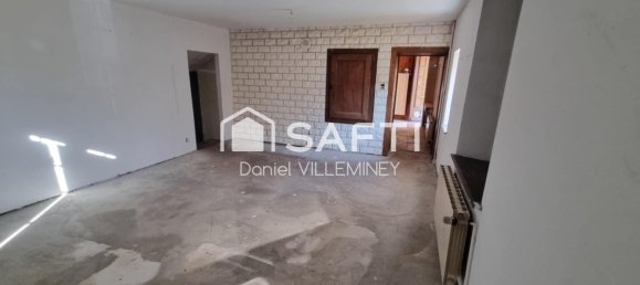 3 bedrooms House in Fontaine-les-Luxeuil, France No. 195304 3