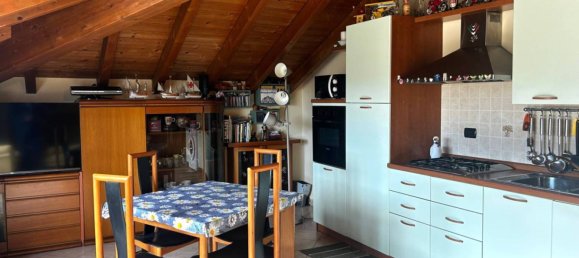 1 bedroom Apartment in Barlassina, Italy No. 301060 8