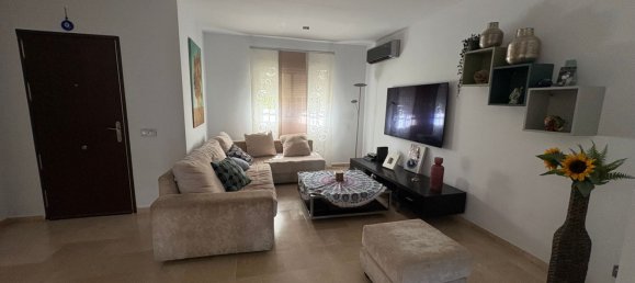 3 bedrooms Townhouse in Estepona, Spain No. 166172 4