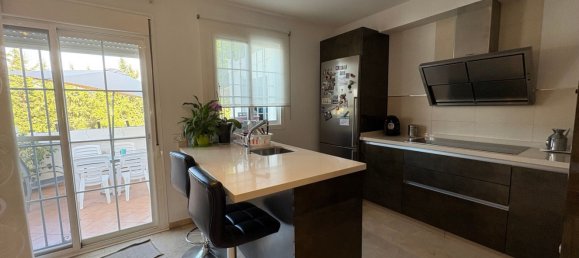 3 bedrooms Townhouse in Estepona, Spain No. 166172 5