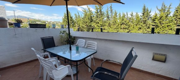 3 bedrooms Townhouse in Estepona, Spain No. 166172 9