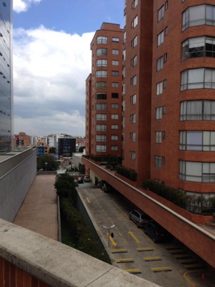 Дом с 3 спальнями в Богота, Колумбия № 14539