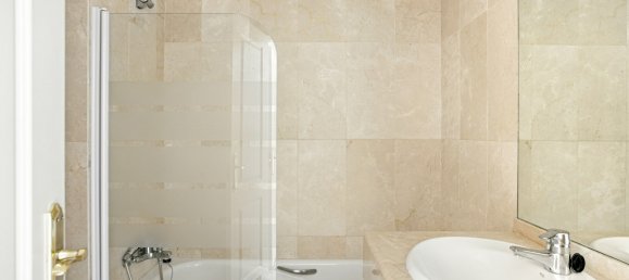 3 Schlafzimmer Penthouse in Marbella, Spain, Nr. 184400 17