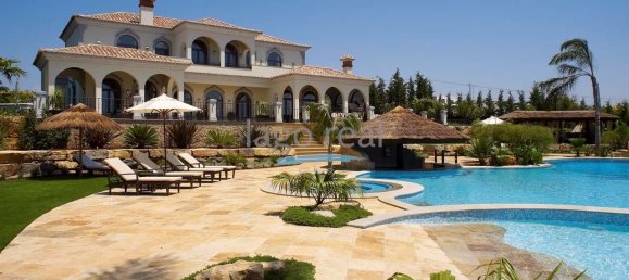 5 bedrooms Villa in Loule, Portugal No. 108712 2