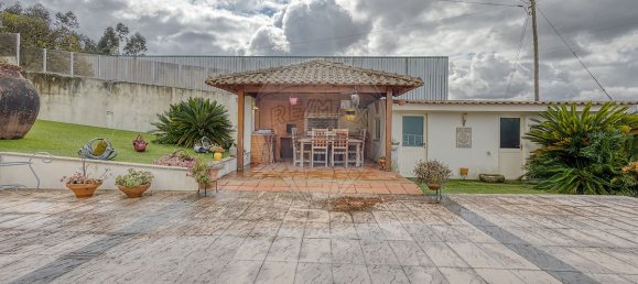 4 chambres house à vendre à Milheiros de Poiares, Santa Maria da Feira, Aveiro, Portugal № 21001 40
