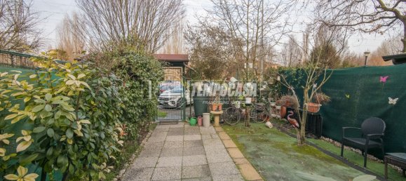 4 rooms House in Modena, Italy No. 59881 7