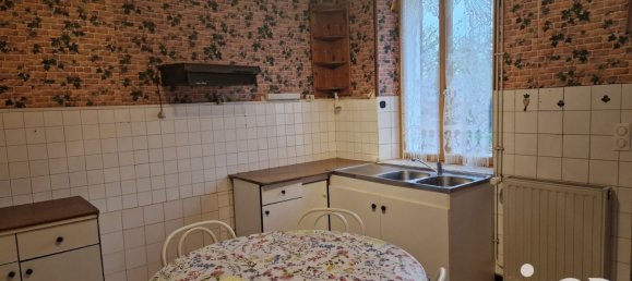 Adosado de 8 habitaciónes en Salon, France No. 160228 4