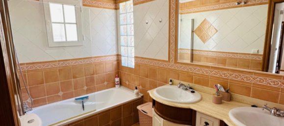 3 bedrooms Villa in Alicante, Spain No. 165078 15