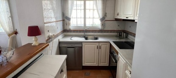 3 bedrooms Villa in Alicante, Spain No. 165078 2