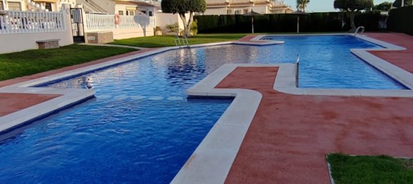 3 bedrooms Villa in Alicante, Spain No. 165078 18