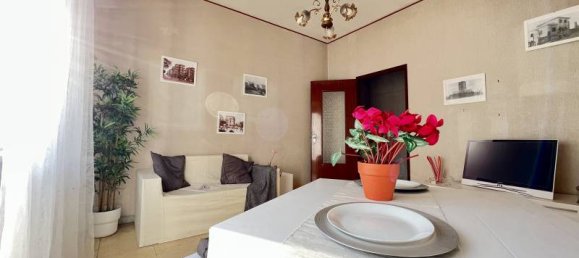 2 bedrooms Apartment in Rome, Italy No. 7914 4