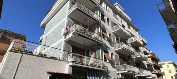 2 bedrooms Apartment in Rome, Italy No. 7914 23