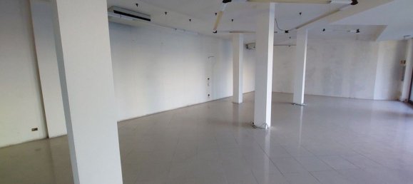 Imóvel comercial em Arezzo, Italy 90 m² N.º 213909 3