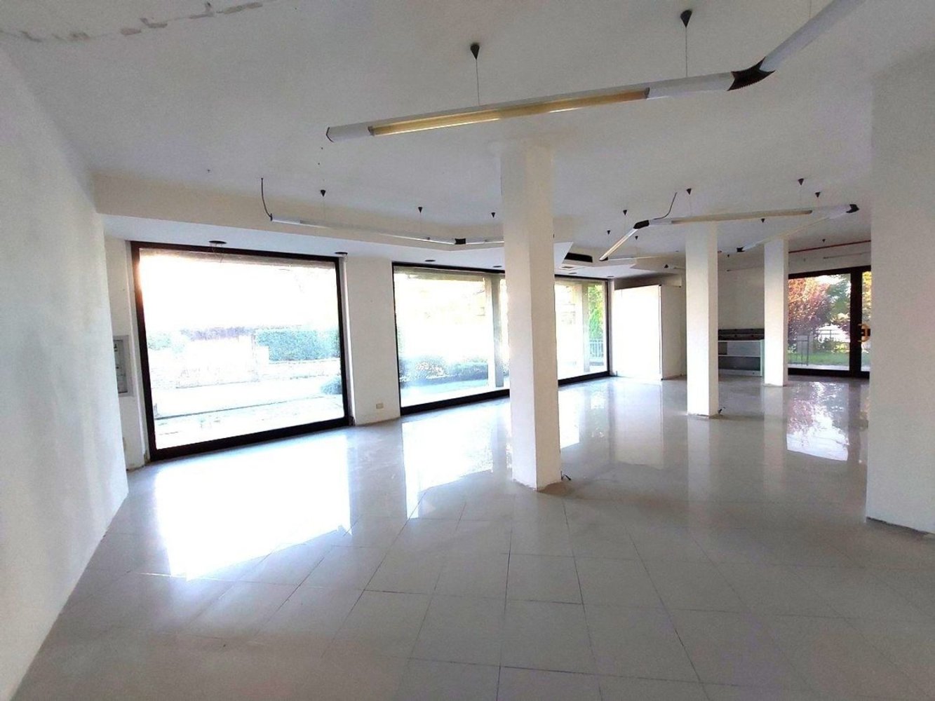 Imóvel comercial em Arezzo, Italy 90 m² N.º 213909