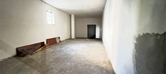 3 rooms Commercial property in Arzano, Italy No. 25363 11