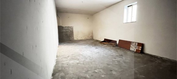 3 rooms Commercial property in Arzano, Italy No. 25363 8
