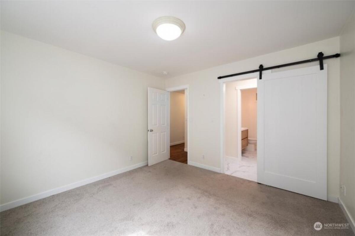 5 bedrooms House in Bellingham, USA No. 372118