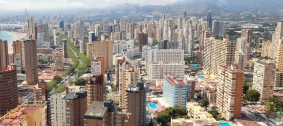 Apartamento de 2 dormitorios en Benidorm, Spain No. 189900 33