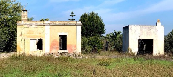 3 rooms House in Matino, Italy No. 228223 12