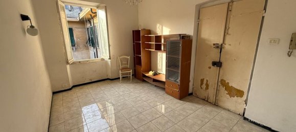 5-Zimmer Wohnung in Genoa, Italy, Nr. 105768 5