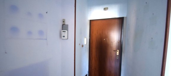 3-Zimmer Wohnung in Genoa, Italy, Nr. 128896 15